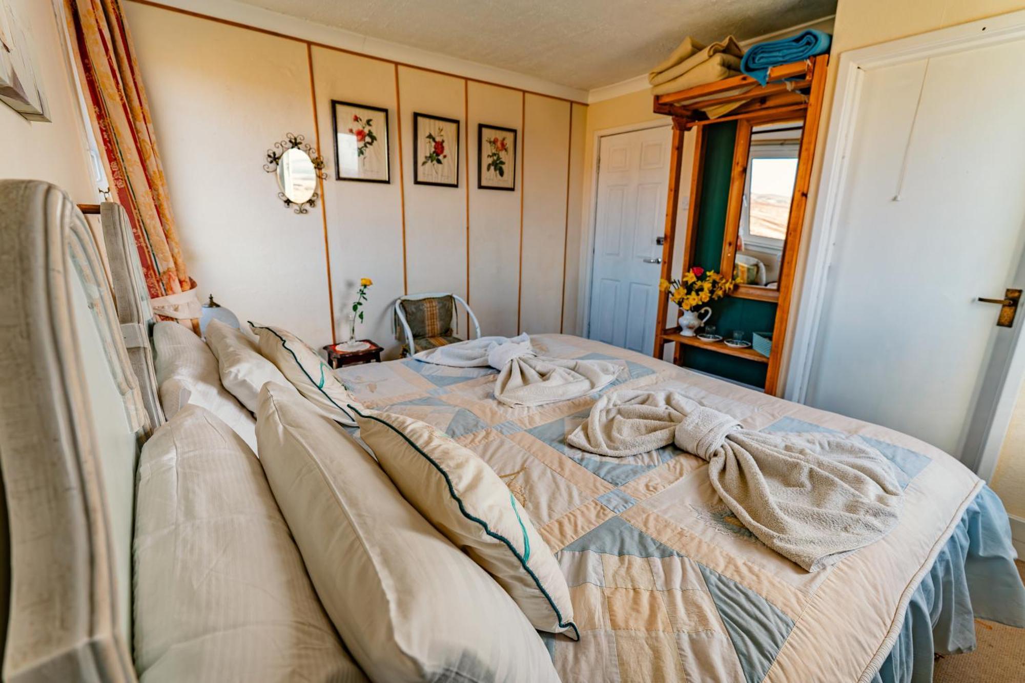 Garvault House Hotel Kinbrace Стая снимка