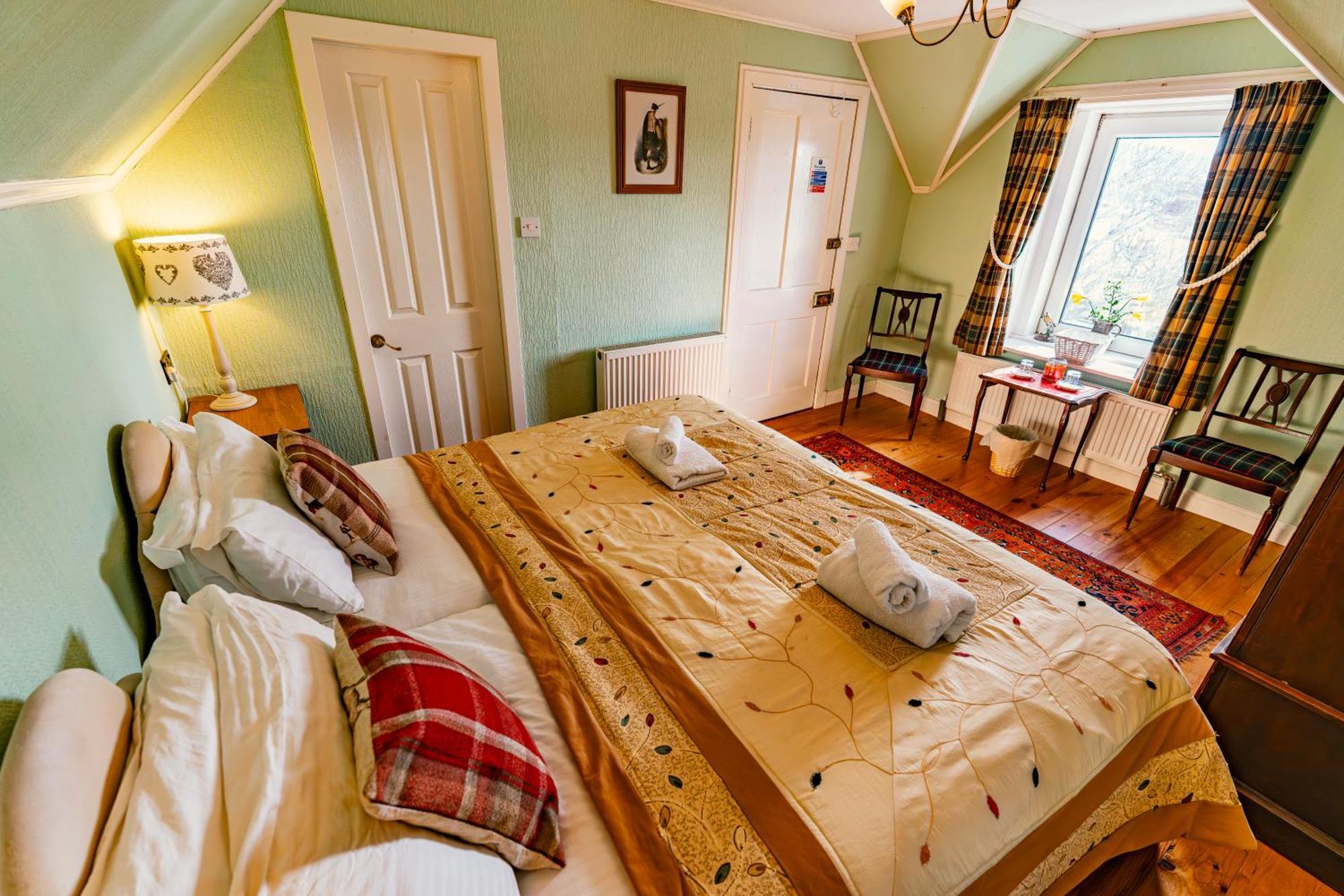 Garvault House Hotel Kinbrace Стая снимка