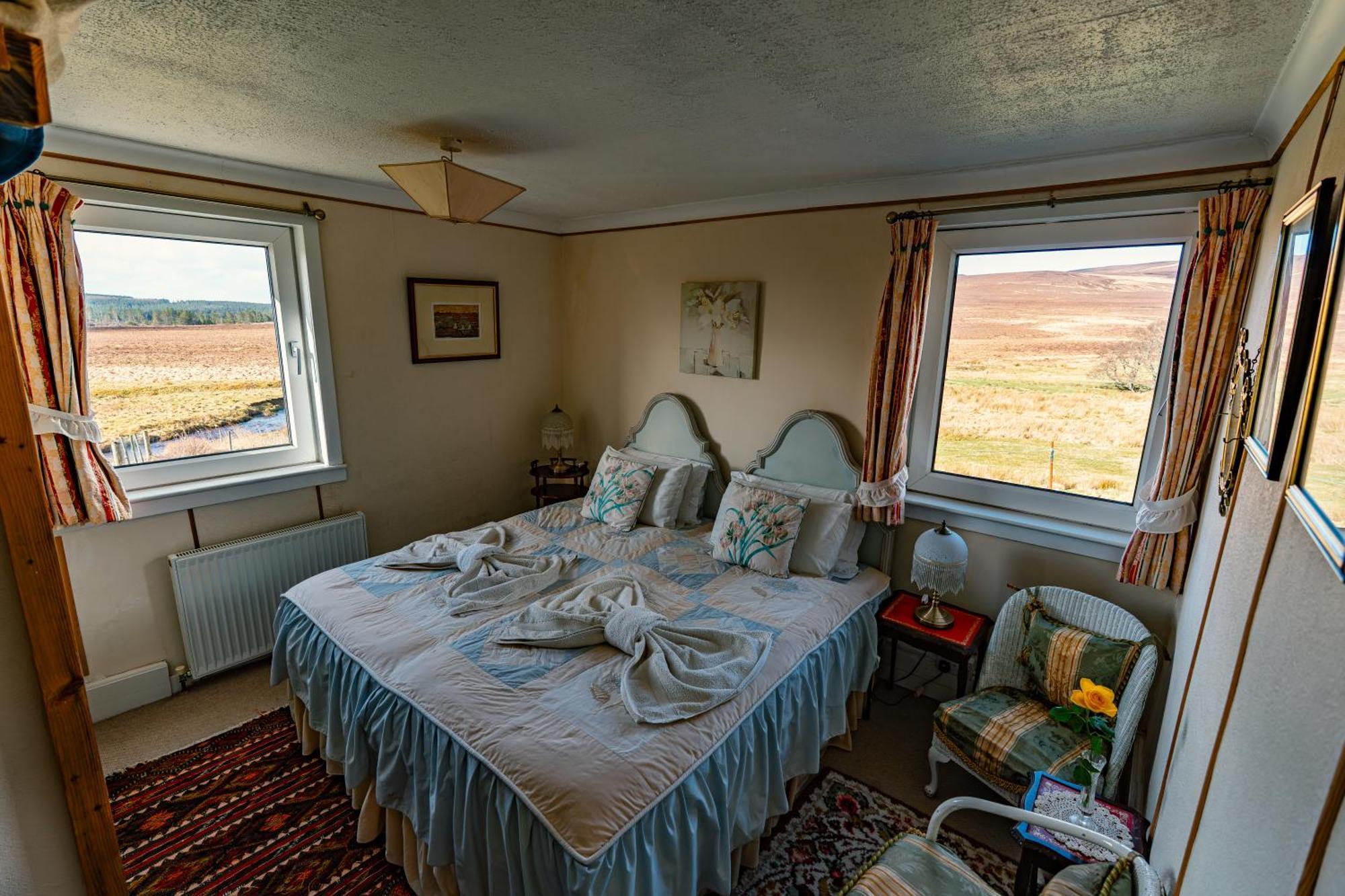 Garvault House Hotel Kinbrace Стая снимка