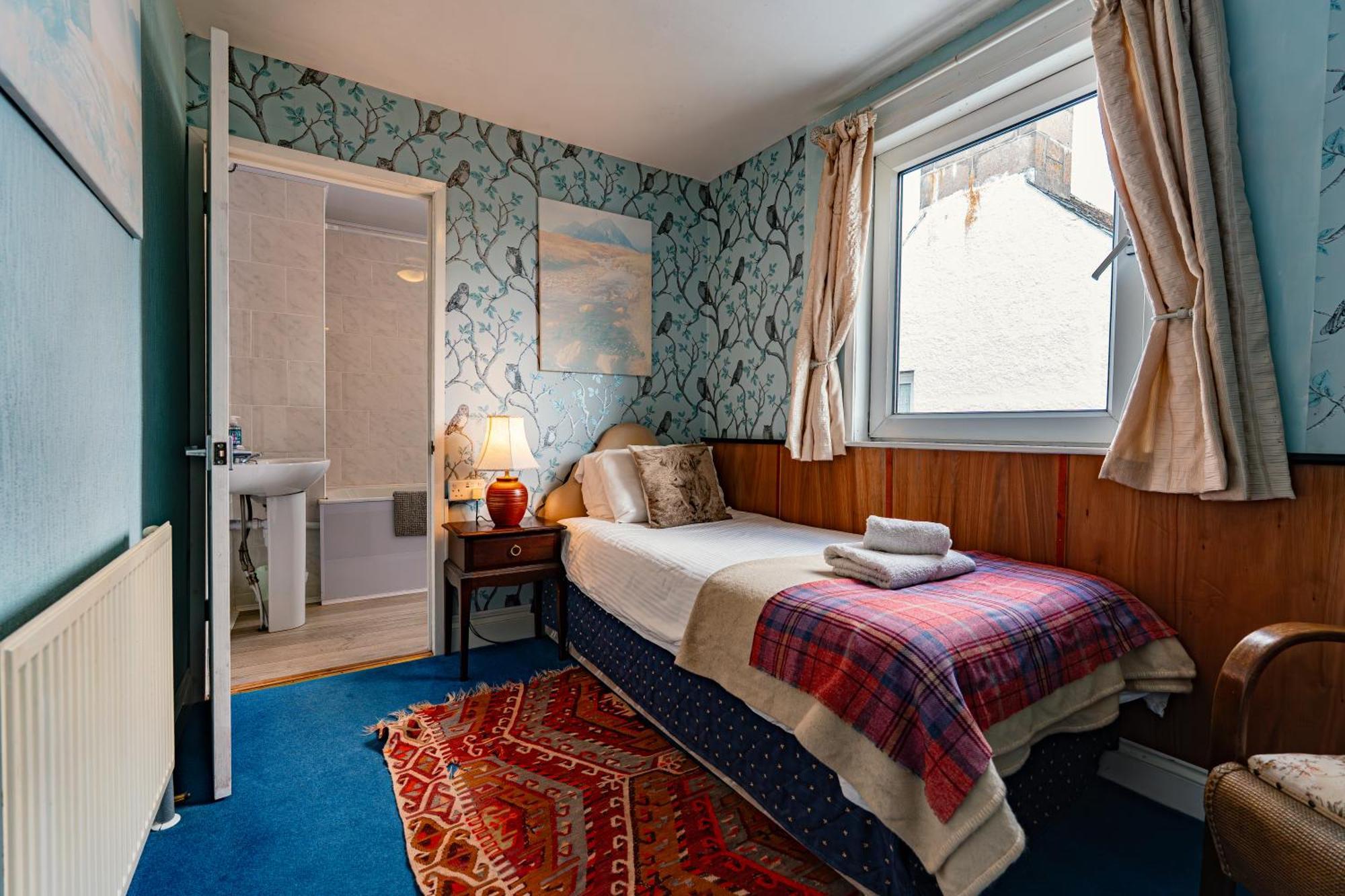 Garvault House Hotel Kinbrace Стая снимка